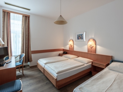 bedroom 7 - hotel admiral - vienna, austria