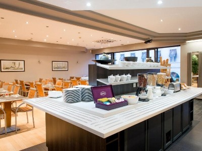 breakfast room - hotel chambord - brussels, belgium