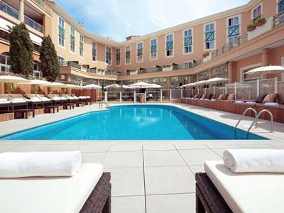 outdoor pool - hotel grand hotel roi rene - aix en provence, france