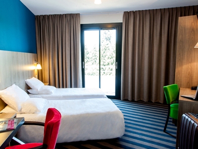bedroom - hotel panorama - lourdes, france