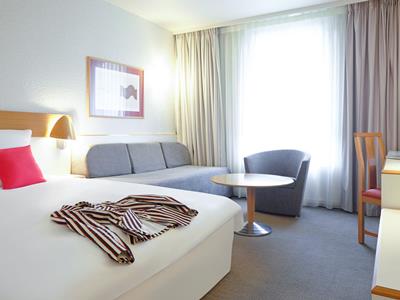 bedroom - hotel novotel marseille est - marseille, france