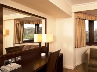 bedroom 4 - hotel mercure edinburgh princes street - edinburgh, united kingdom