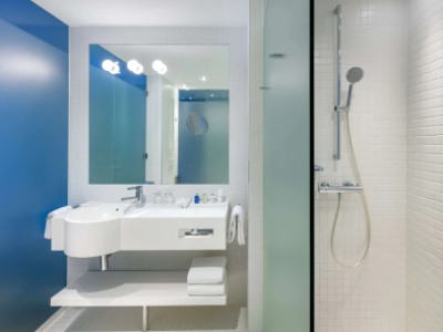 bathroom - hotel radisson blu resort and spa - split, croatia