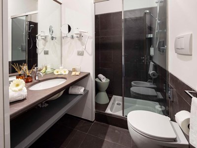 bathroom - hotel best western hotel green city - parma, italy