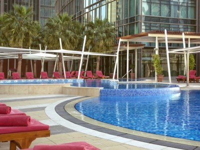 outdoor pool - hotel city centre rotana - doha, qatar
