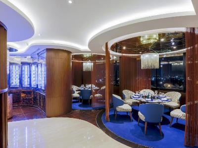 restaurant 1 - hotel centara grand at central plaza ladprao - bangkok, thailand