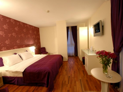 bedroom 3 - hotel antik - istanbul, turkey