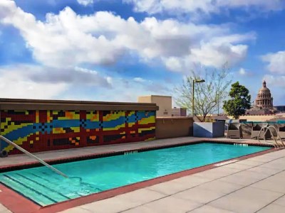 outdoor pool - hotel hampton inn suite@the university/capitol - austin, texas, united states of america