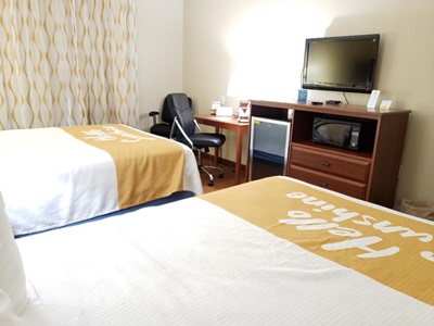 bedroom 3 - hotel days inn by wyndham greensboro nc - greensboro, north carolina, united states of america